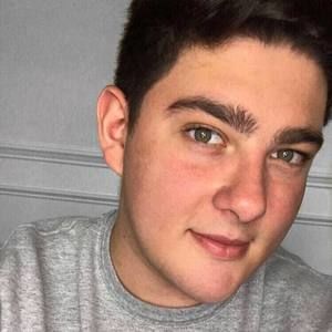 Meet your Posher, Giovanni